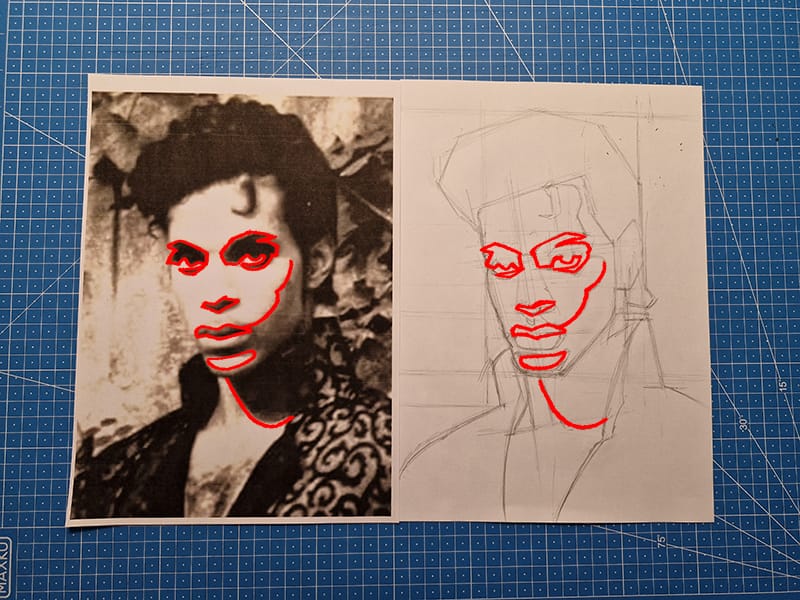 J’identifie l’ensemble des éléments en analysant leurs formes abstraites à plat, afin de faciliter une copie précise.